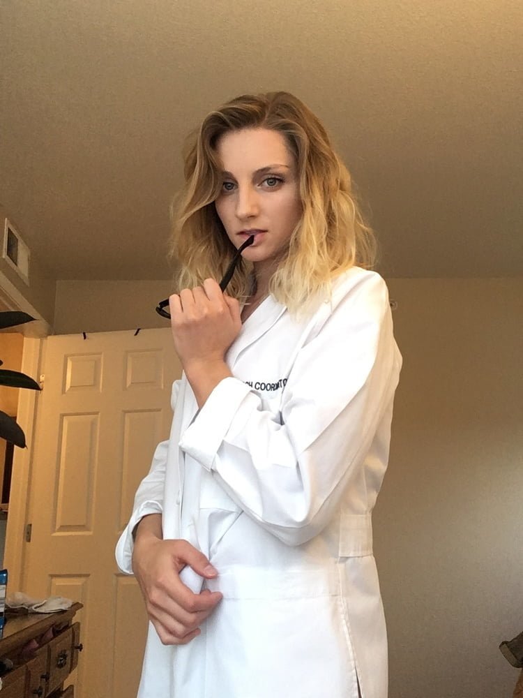 Tasty Mini Natural blonde Stripped Unveil & Willing 34
