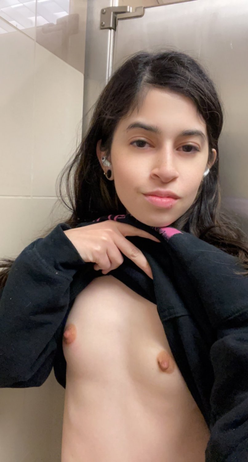 ホット・アマチュア・ガール・xxxアラスカザド3xxx・ゲッツ・ワイルド 4