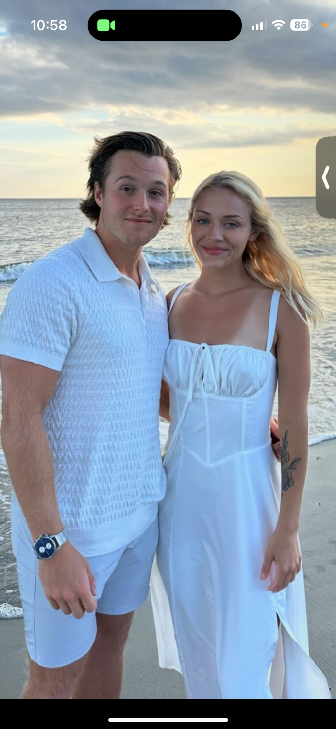 プチ・ブロンド・ふしだらな女・フロム・ハイスクール・ナウ・ア・セルフィー・クイーン 46