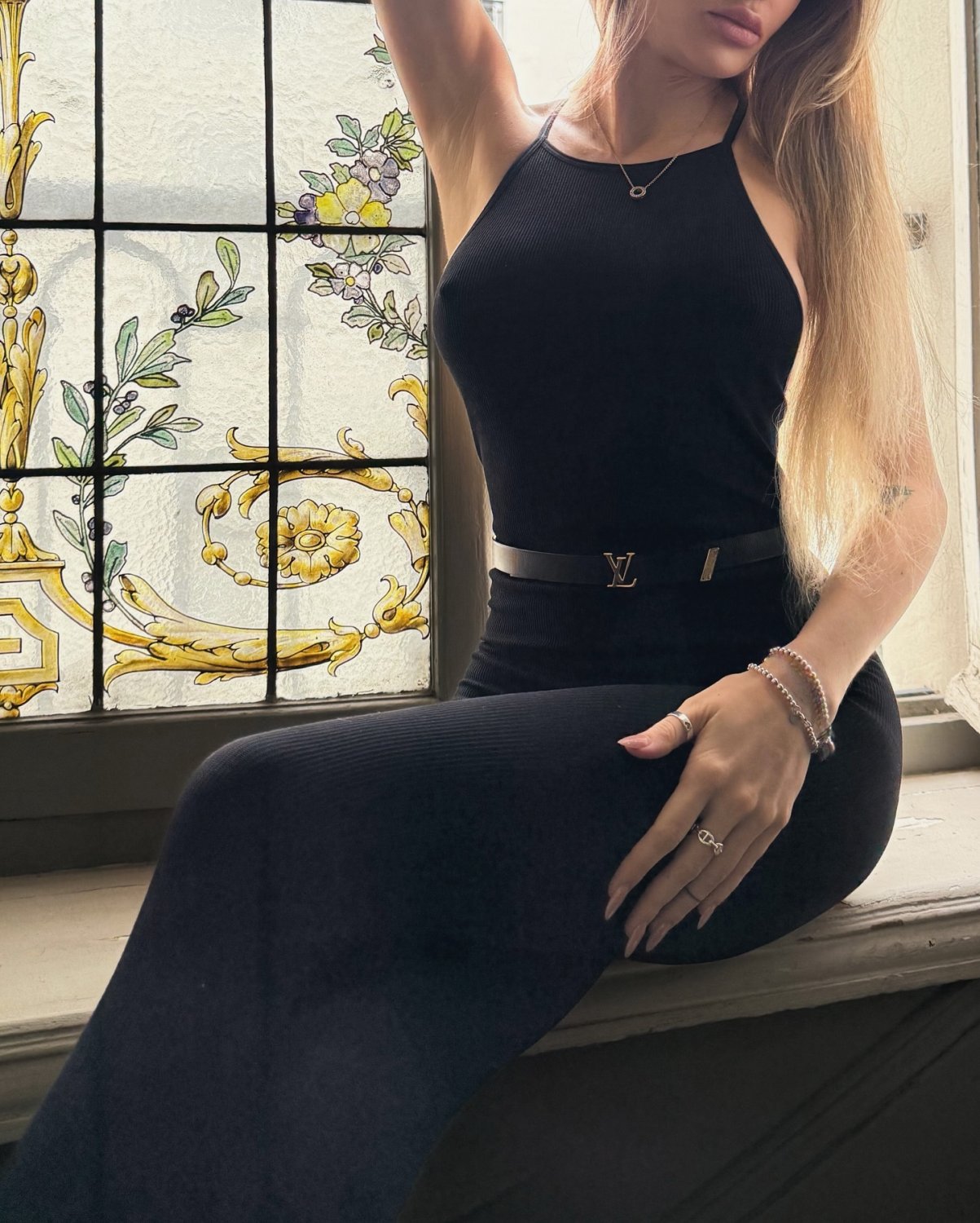 Hot Anal Model Riding and Moaning in Pleasure 6