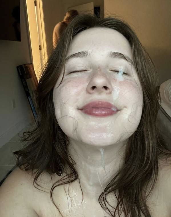 Adolescente dévergondée (Alana) 1