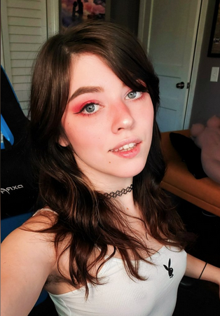 Naughty POV Chicks Pleasuring Cocks and Loving It 6