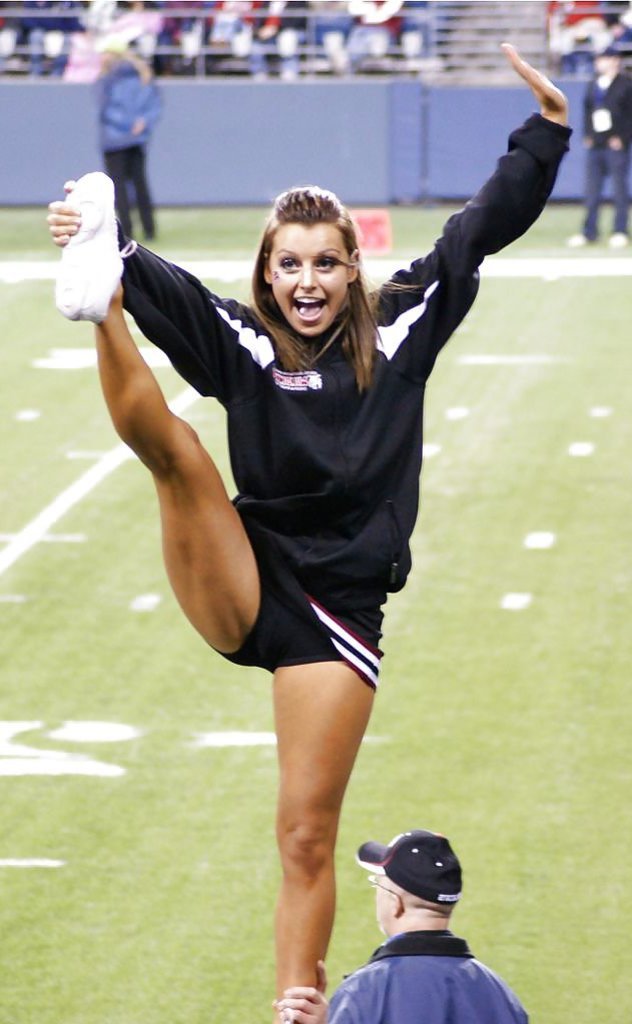 スクリーミング・フォア・モア・イン・ギブ・ミー・アン・F！・パート2 11