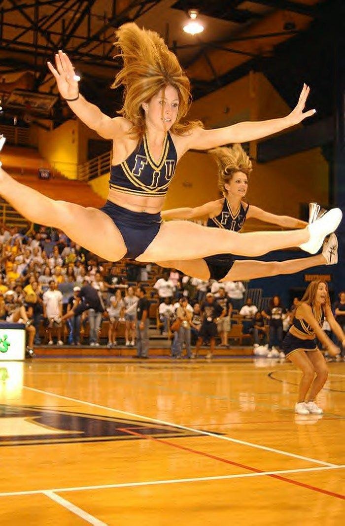 スクリーミング・フォア・モア・イン・ギブ・ミー・アン・F！・パート2 17