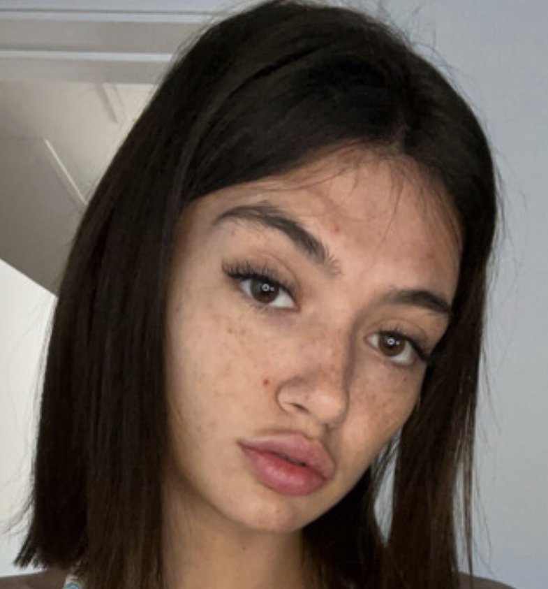 アマチュア・ブルネット・ガール・ショーイング・ハー・ウェット・ボディ 27