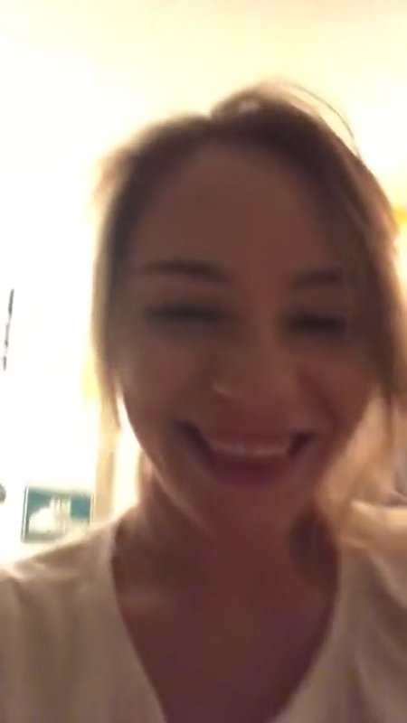 レズビアン・ルームメイツ・ヘルピング・イーチ・アザー・カム・アンド・スクワート 5