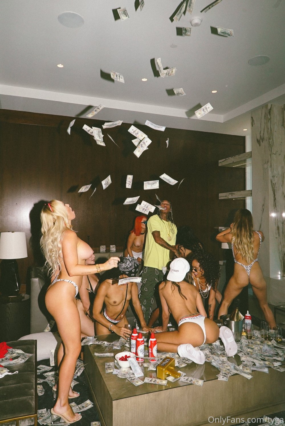 TYGA fucked Delicious chicks🍒👅🥵🍆💦💰🍆💦 15