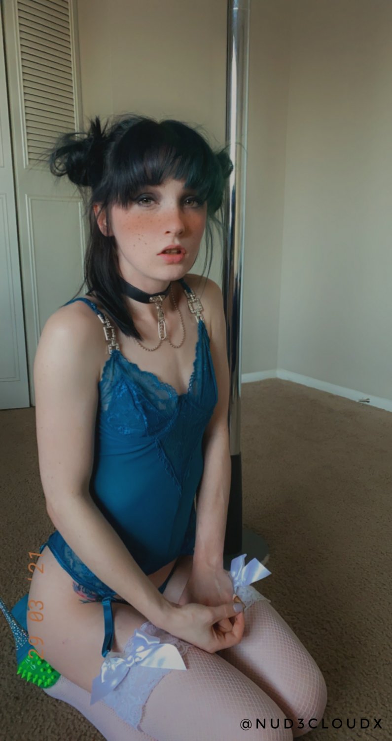 ウェブふしだらな女・64・プレイズ・ウィズ・ハーセルフ・アンド・モーンズ・フォア・モア 36