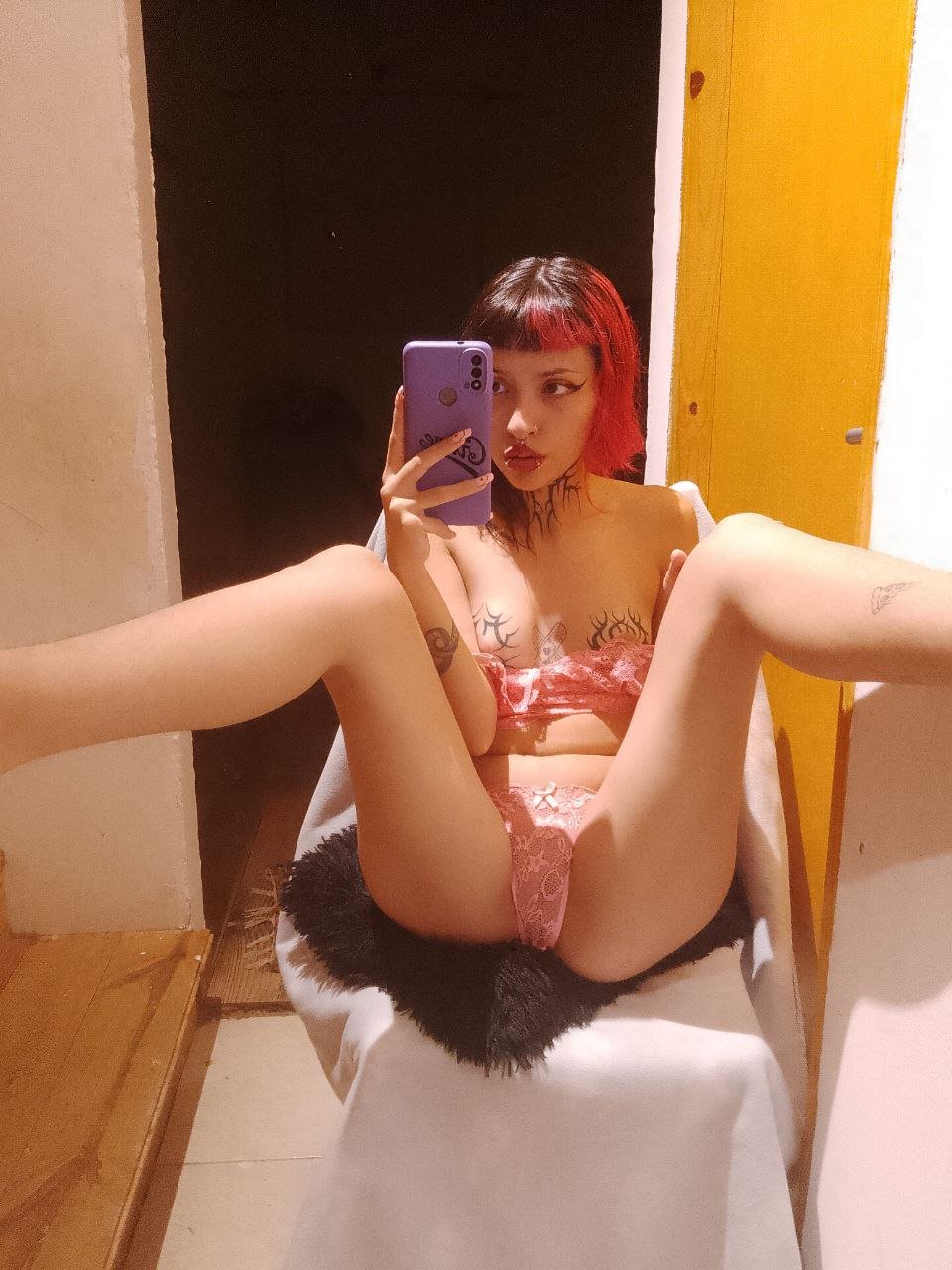 Dirty Argentine Otaku Goth Fingers Herself Hard 27
