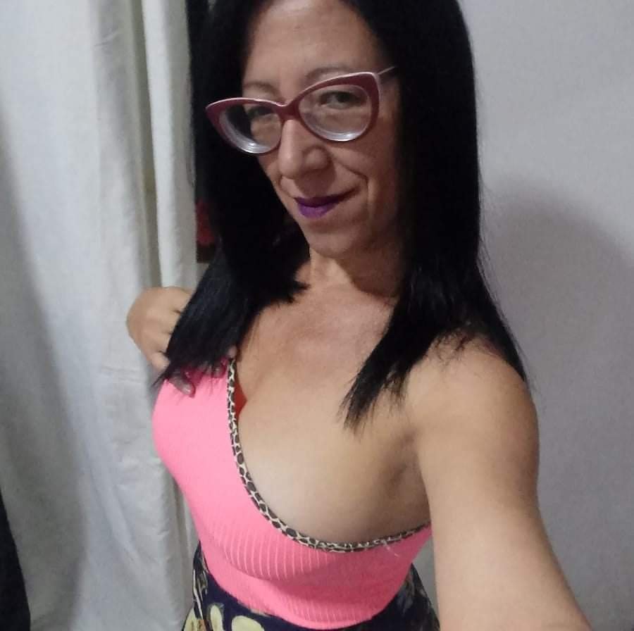 Joana, coroa feia peituda 1