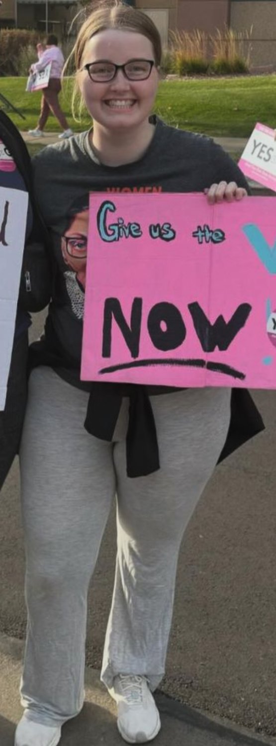 BBW Cutie With Glasses Teasing in Selfie Mode 11