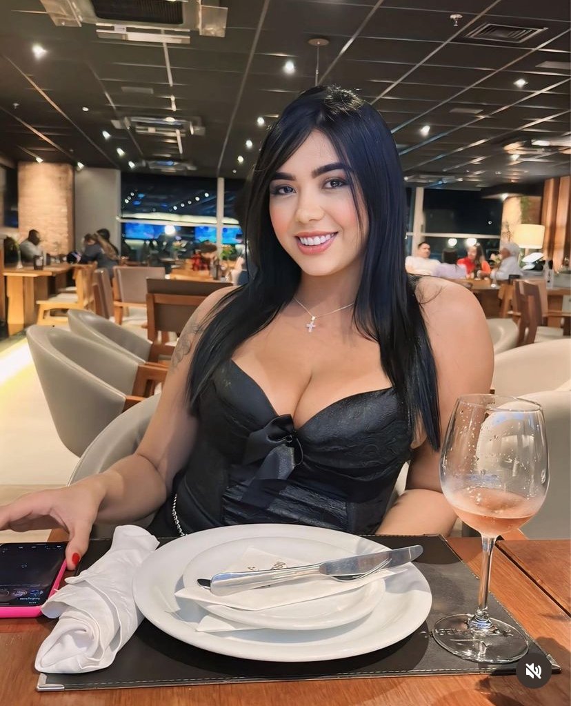 Married Latina Novinha Cheating and Giving Up Her Ass 14