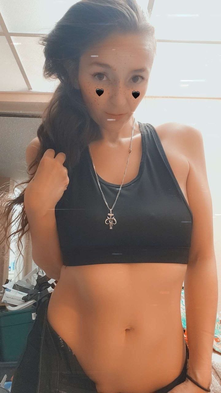 Amerykańska puszczalska Bella wyciekła 43