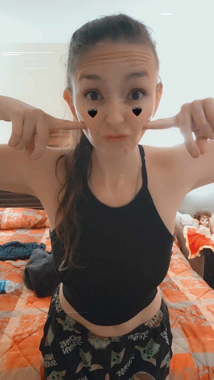 Amerykańska puszczalska Bella wyciekła 56