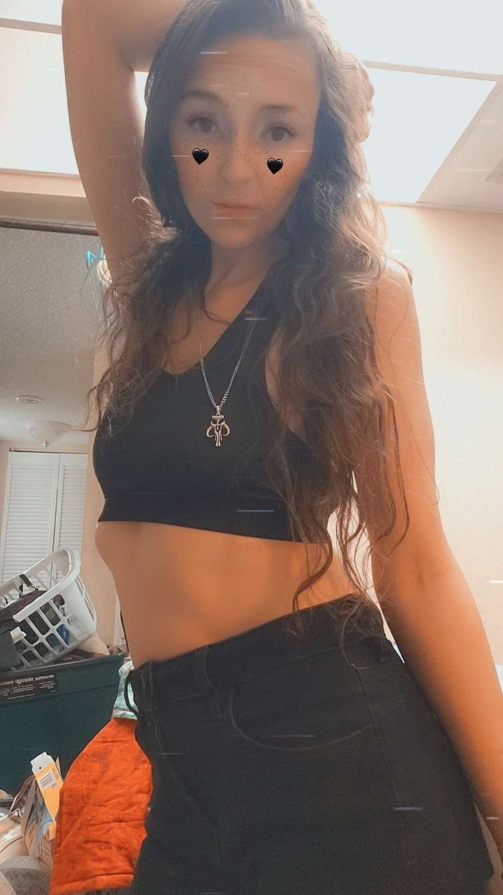 Amerykańska puszczalska Bella wyciekła 68