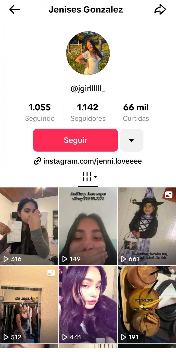 キュート・ブルネット・ジェニシス・ゴンザレス・ショーイング・オフ・オン・ティックトック 28