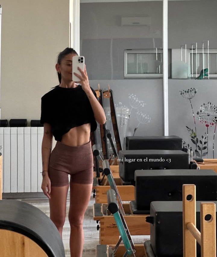 フィット・アルゼンチニアン・娘・ラブズ・ショーイング・オフ・ハー・タイト・ボディ 6