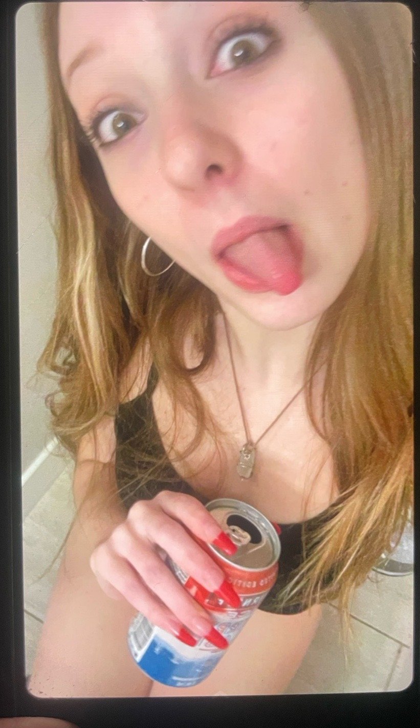 ワイルド・ハッシー・アンド・ハー・フレンド・ラブ・ビーイング・エクスポーズド・セルフィー・ファン 34