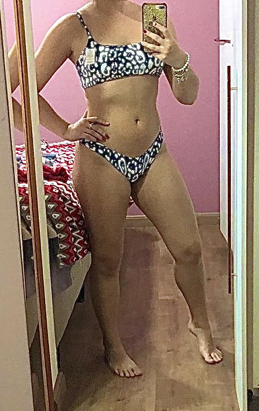 O que acham dessa vadia bucetuda? 🤤🤤🤤 11