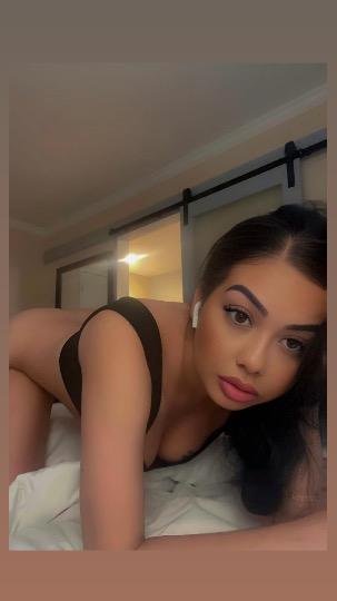 셔먼 오크스 캘리포니아의 28 세 샤넬 에스코트는 그녀가 너무 작아서 BBC를 좋아하지 않습니다. 11