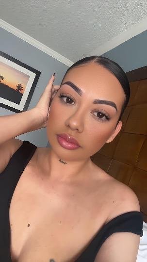 셔먼 오크스 캘리포니아의 28 세 샤넬 에스코트는 그녀가 너무 작아서 BBC를 좋아하지 않습니다. 31