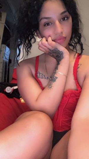 산 페르난도 계곡의 23 세 장미 문신 라티나 에스코트 4