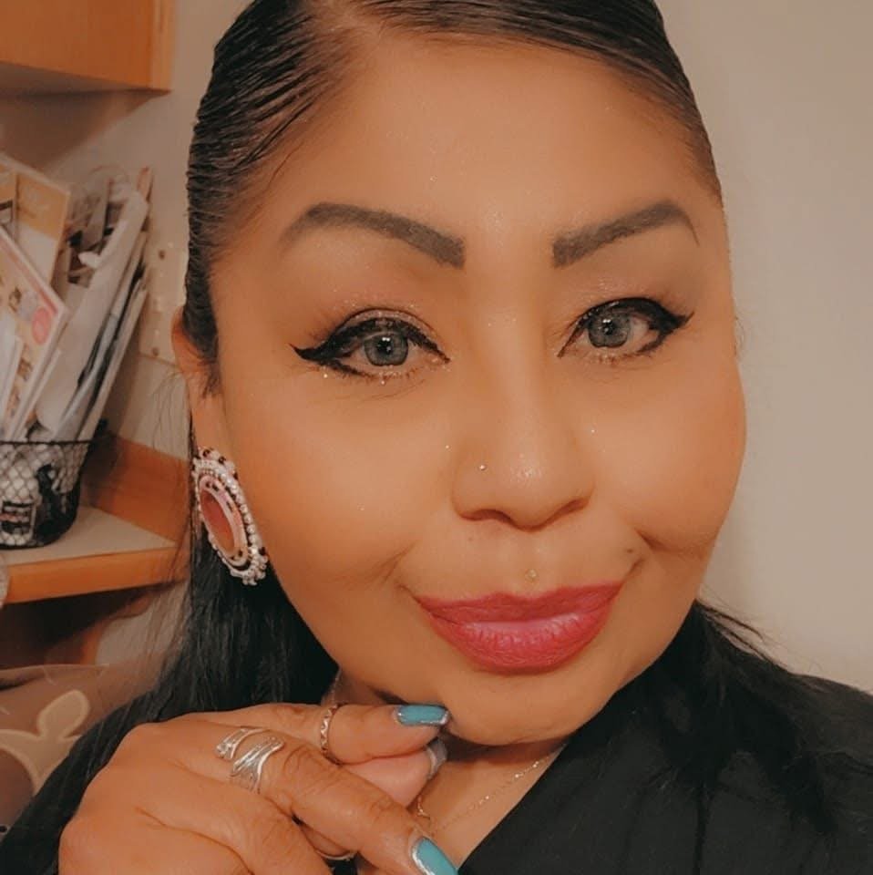 Native Oregon MILF Agnes Shows Off Her Thick Curves 2