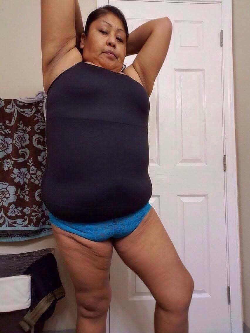 Native Oregon MILF Agnes Shows Off Her Thick Curves 5