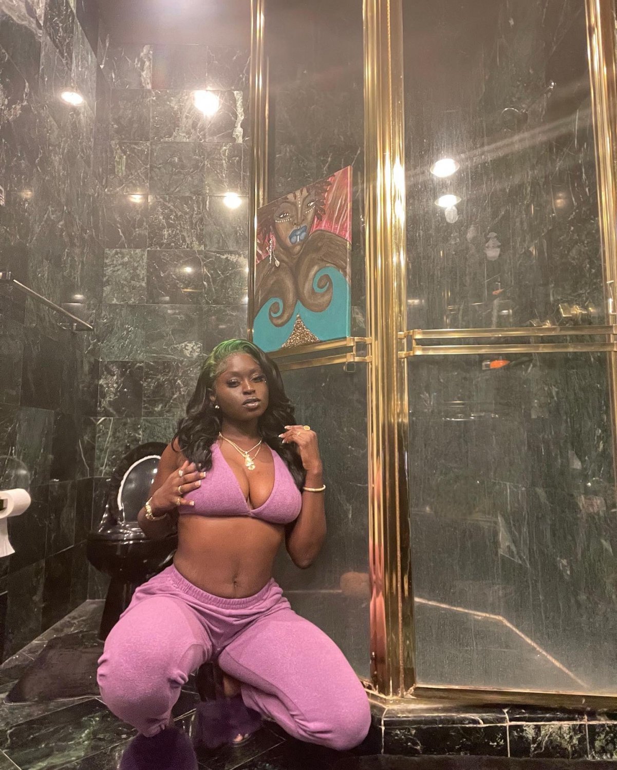 Curvy Black Beauty Poses for a Sexy Private Selfie 8