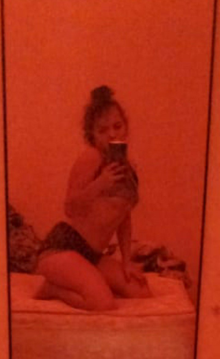 Novinha crente dos peitos gostosos 1