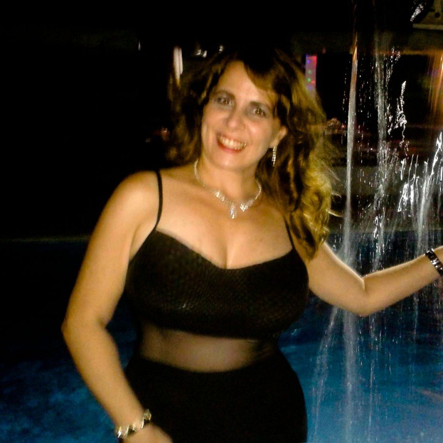 Profesyonel Olmayan MILF Sızdırılmış Porno Resimleri 13
