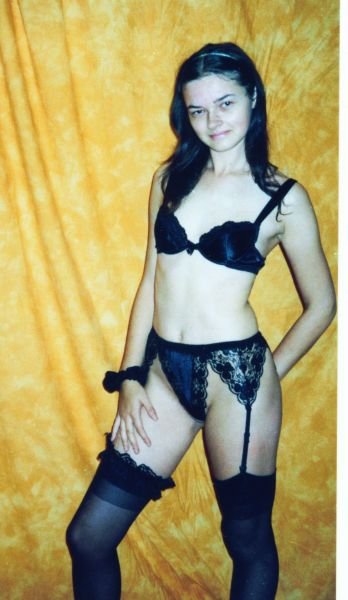 ビンテージ・プロスティテューツ・ルッキング・スタニング・イン・ランジェリー 5