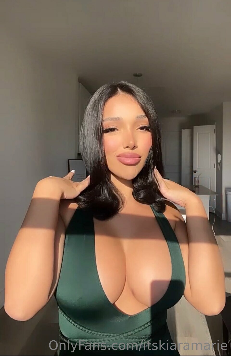 Latina Kiara Marie 8