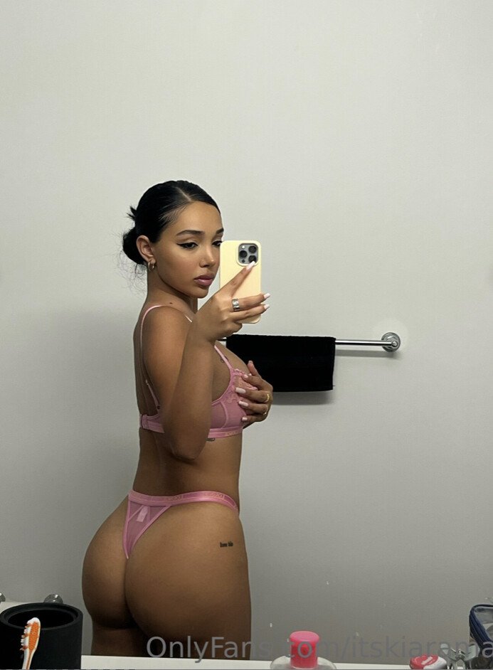 Latina Kiara Marie 9