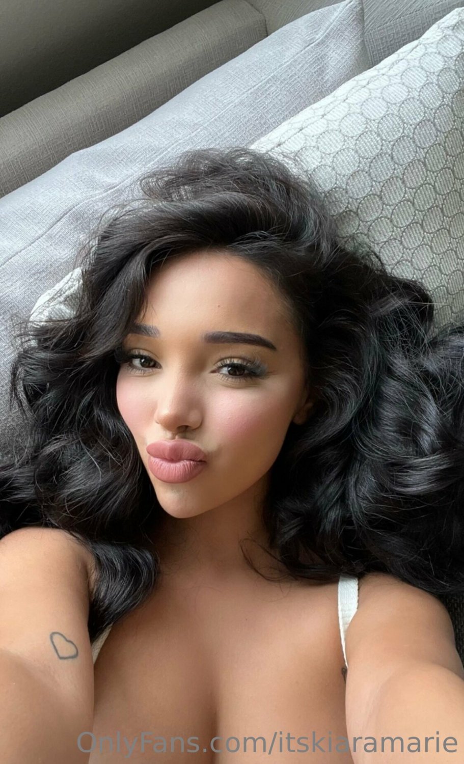 Latina Kiara Marie 11