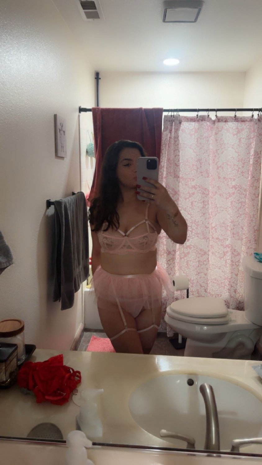 ラティーナ・ホー・ショウズ・オフ・ランジェリー・フォア・ハー・ハズバンド・アンド・フォア・ミー 4