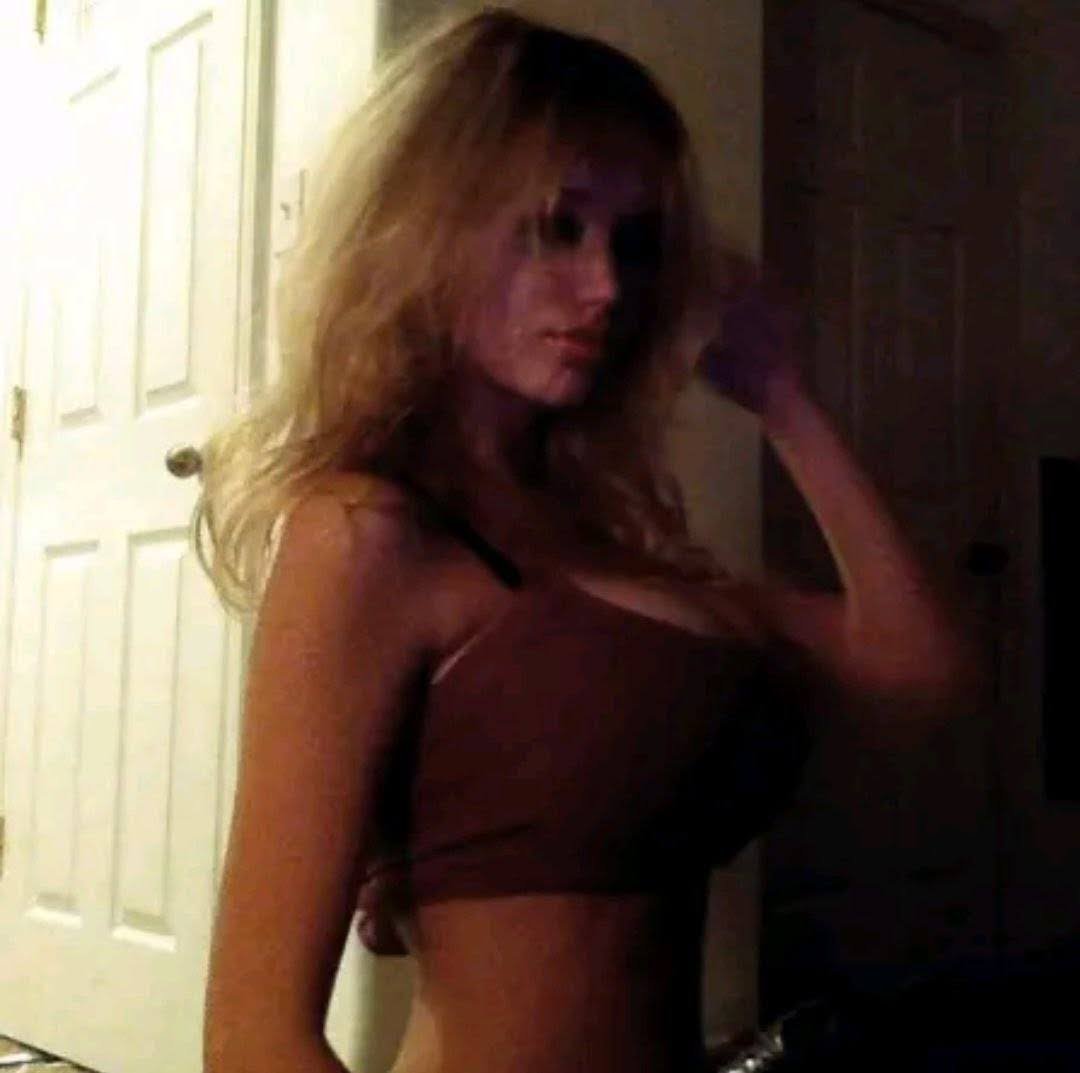 adolescente vogliosa e arrapata 13