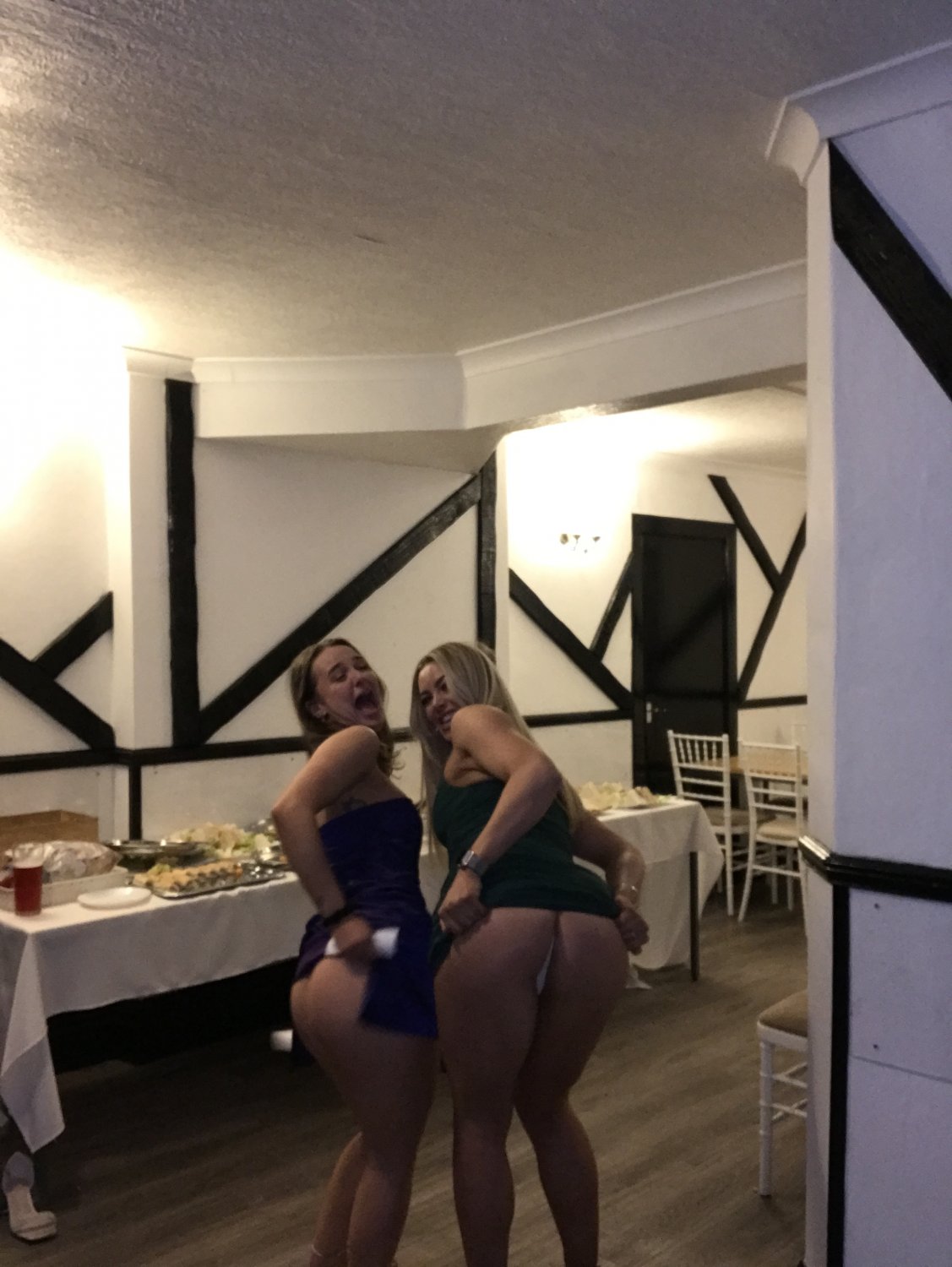 PBアマチュア・ビューティー・ショーイング・オフ・ハー・ノーティー・サイド 11