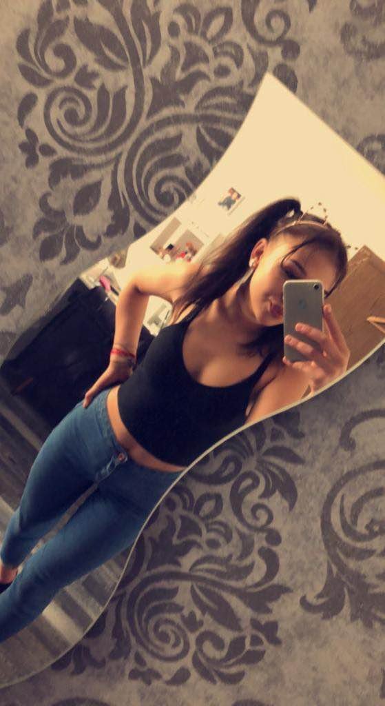 ゼン・バーサス・ナウ：スラッティー・トランスフォーメーション・キャプチャード・イン・セルフィー 2