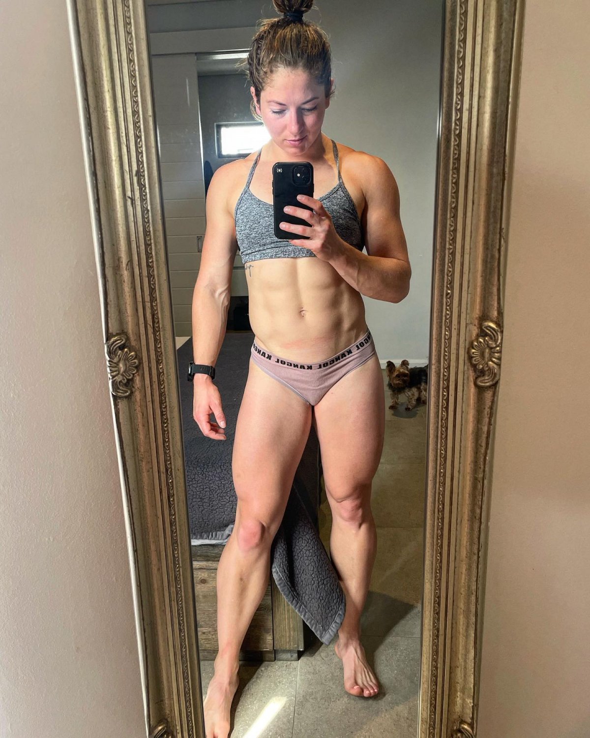 Crossfit Queen Emma Showing Off Pregnant Muscles In Bikini 28