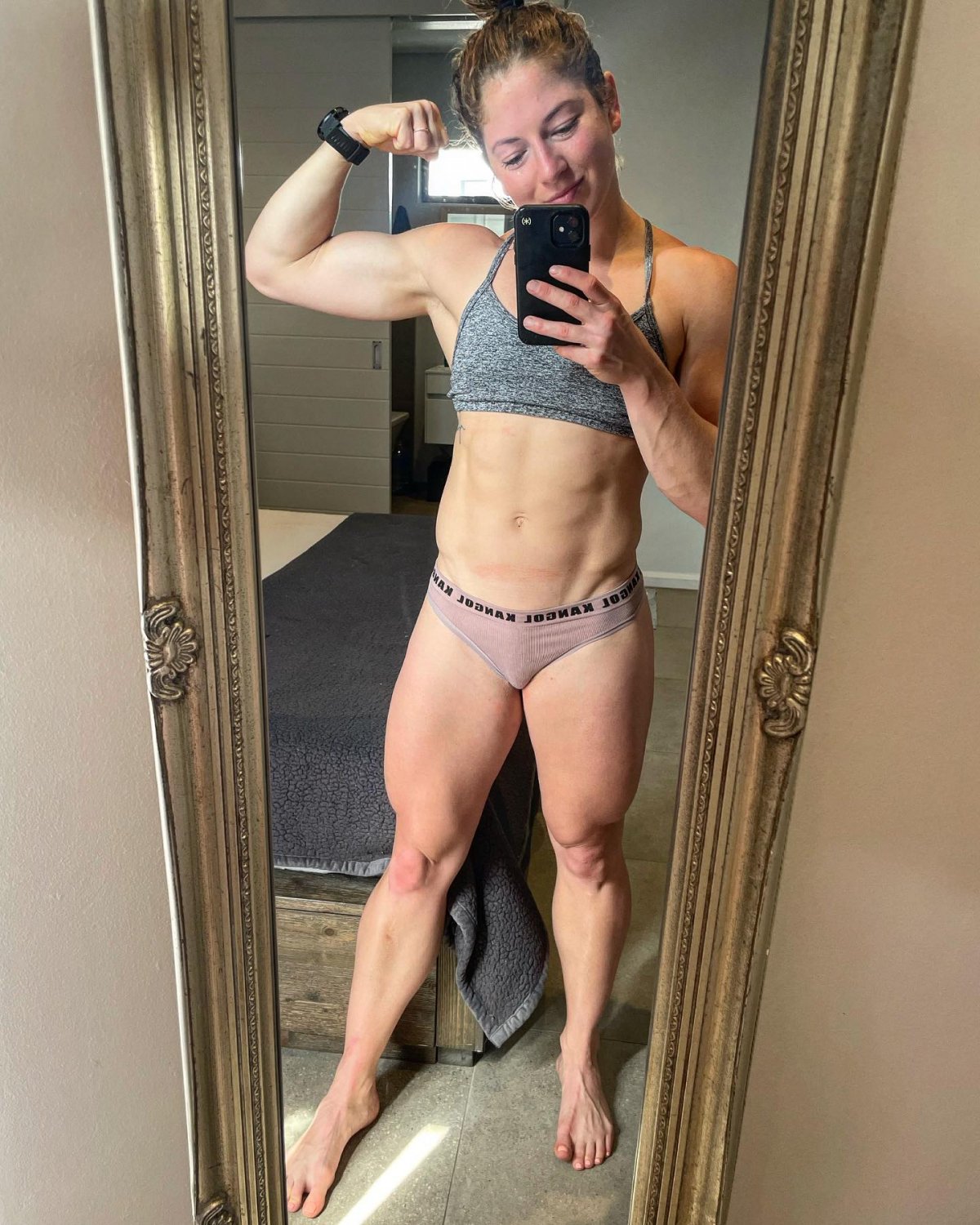 Crossfit Queen Emma Showing Off Pregnant Muscles In Bikini 40