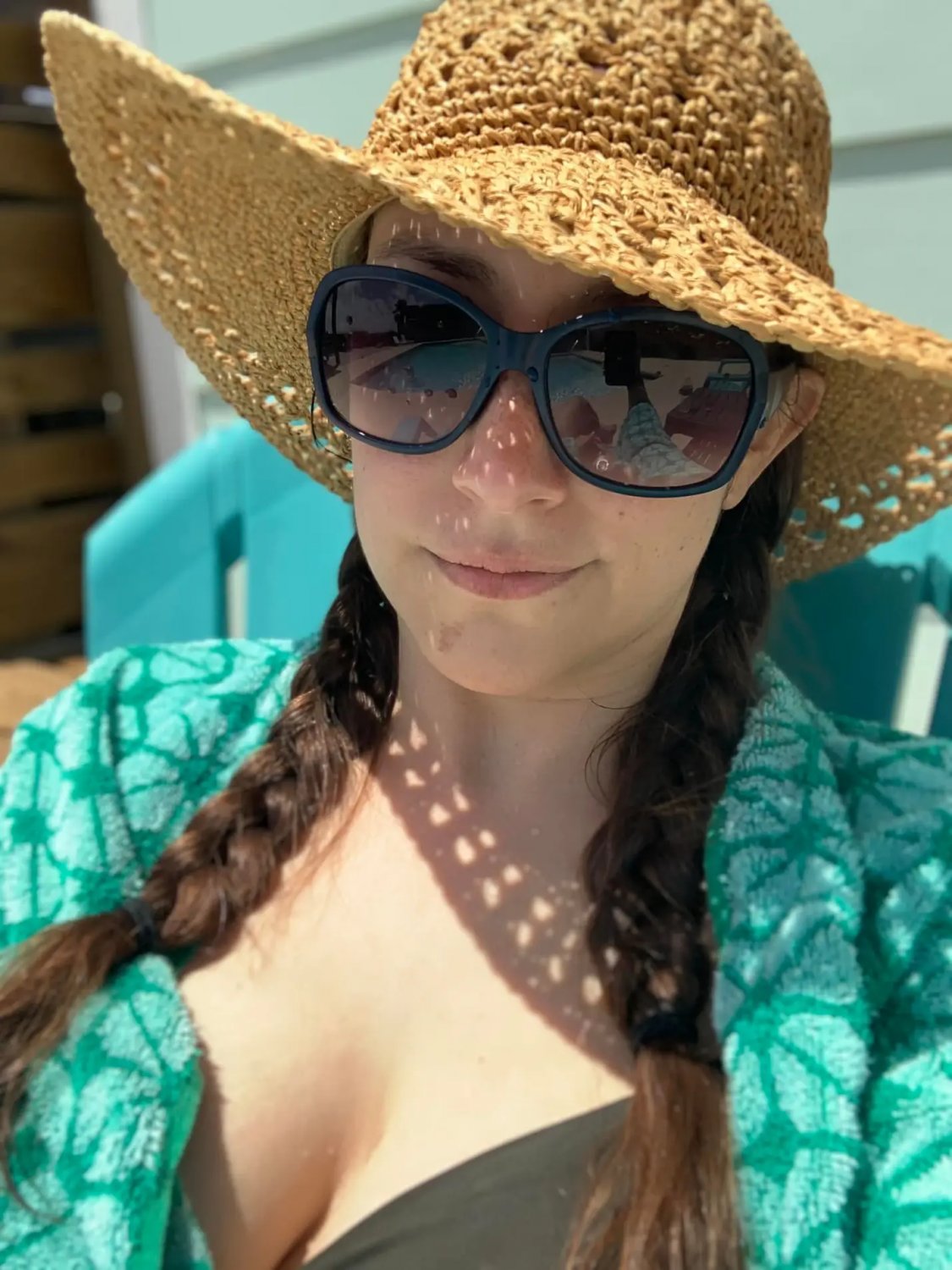 Nerdy milf pokazujący się 1