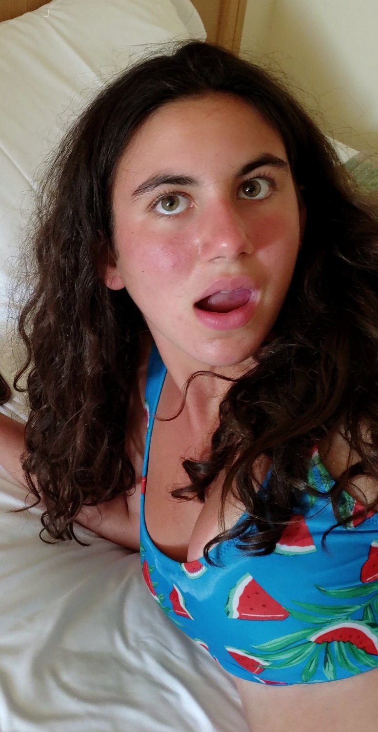 Cuddly Bikini Babe With Sweet Melons 5