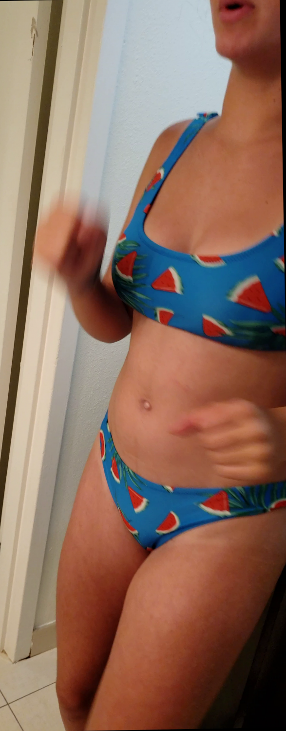 Cuddly Bikini Babe With Sweet Melons 14