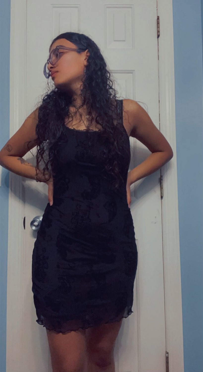 ラティーナ・ベイブ・フラッシング・ハー・ヌードズ・アンド・ショーイング・オフ・フォア・カッコールズ 3