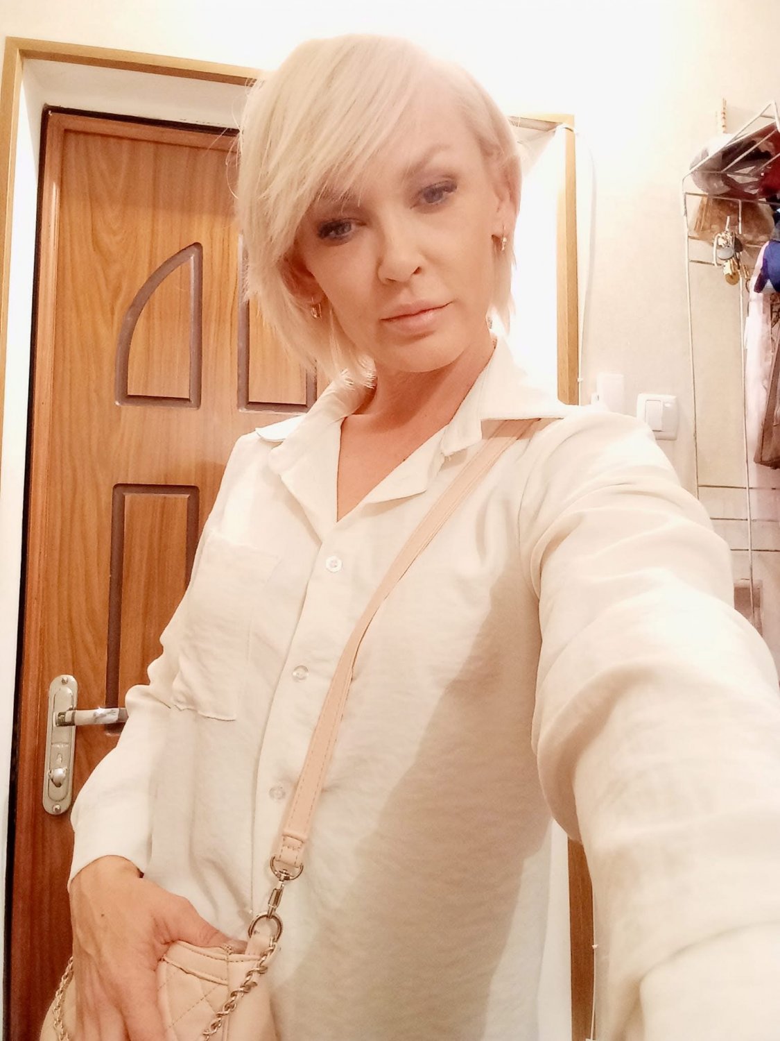 ロシアン・ミルフ・ビカ2・ストリッピング・ダウン・アンド・ベッギング・フォア・イット 12