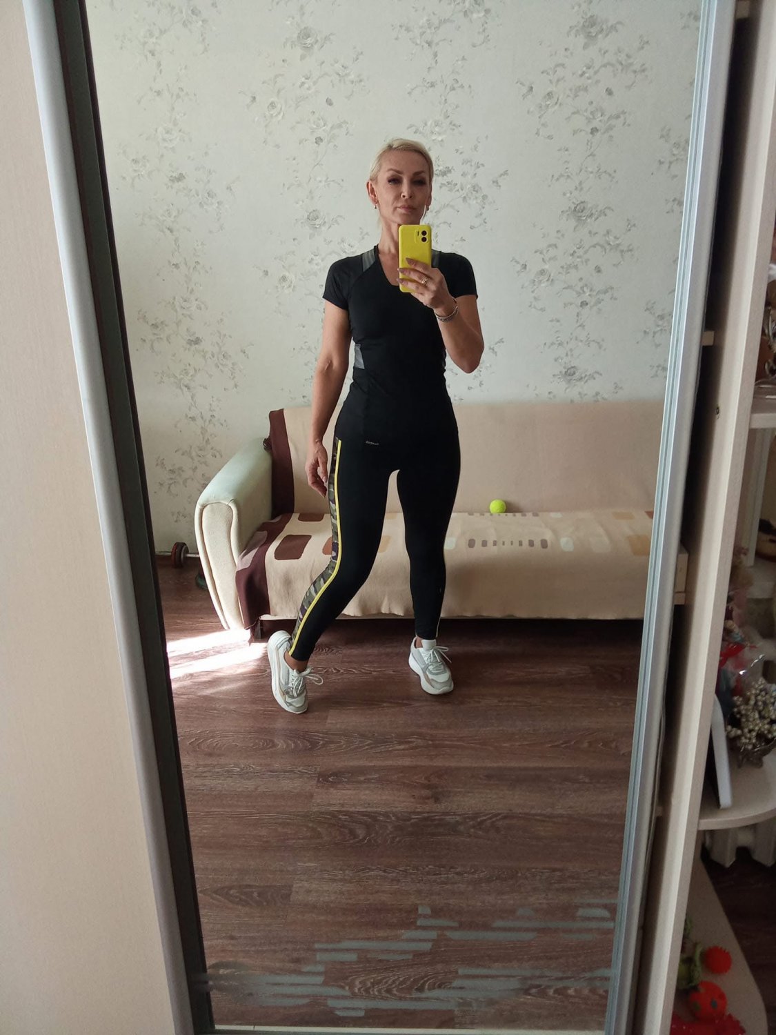 ロシアン・ミルフ・ビカ2・ストリッピング・ダウン・アンド・ベッギング・フォア・イット 13