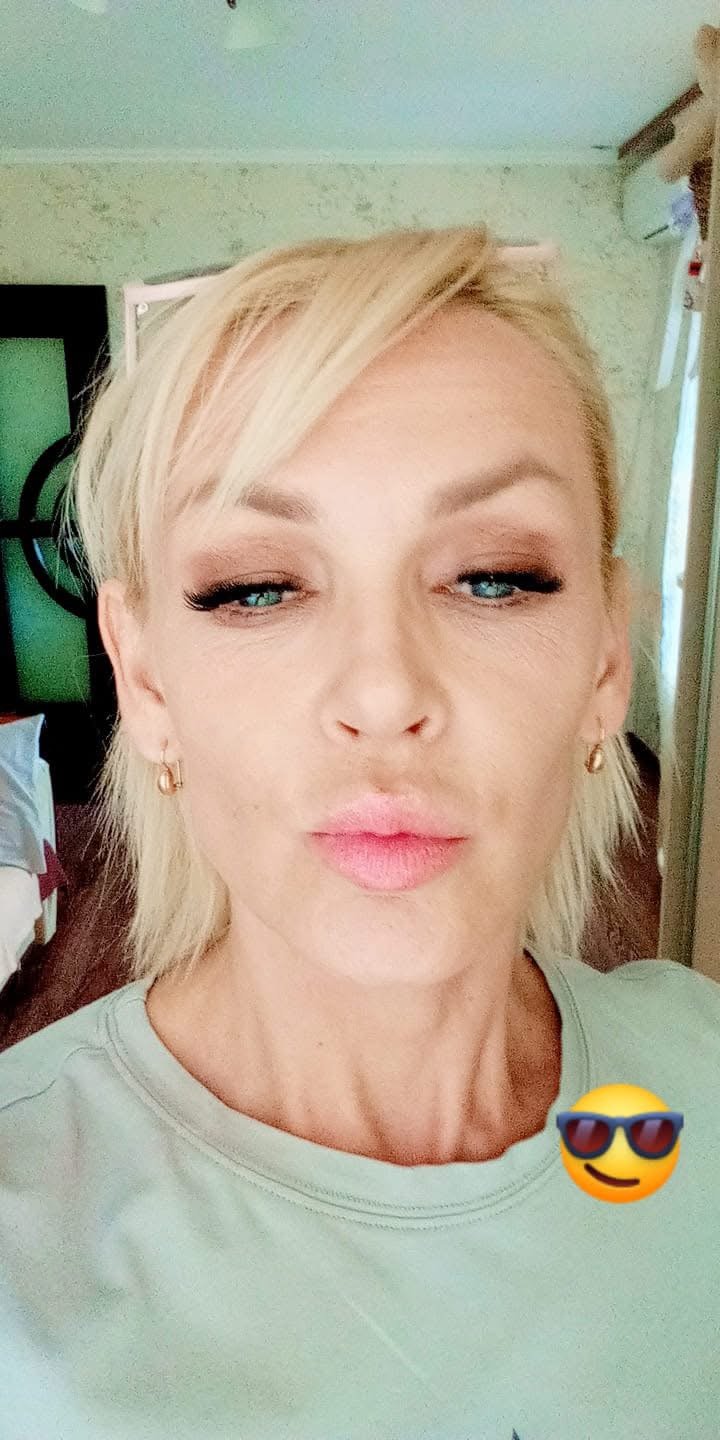 ロシアン・ミルフ・ビカ2・ストリッピング・ダウン・アンド・ベッギング・フォア・イット 15