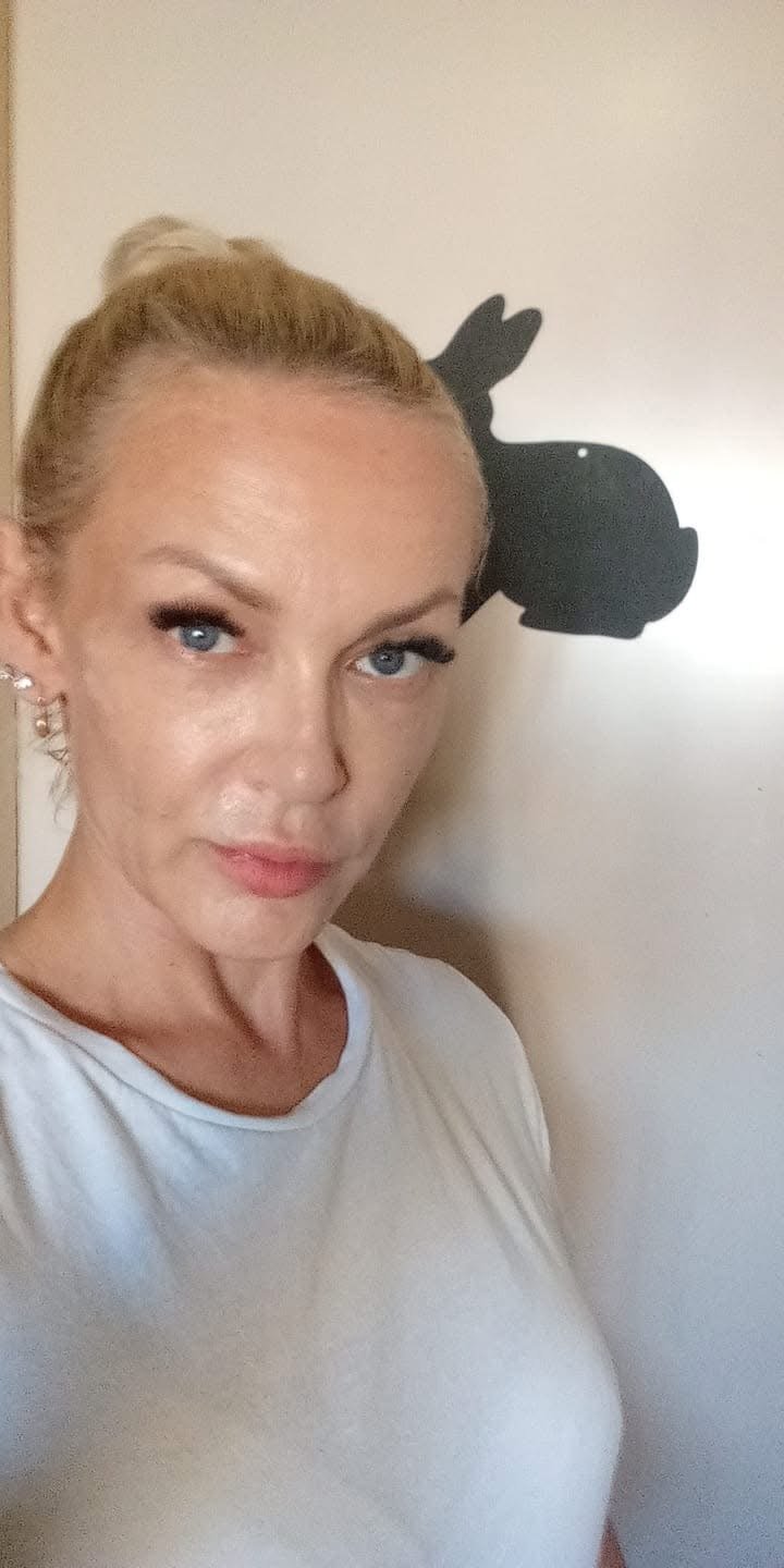 ロシアン・ミルフ・ビカ2・ストリッピング・ダウン・アンド・ベッギング・フォア・イット 16