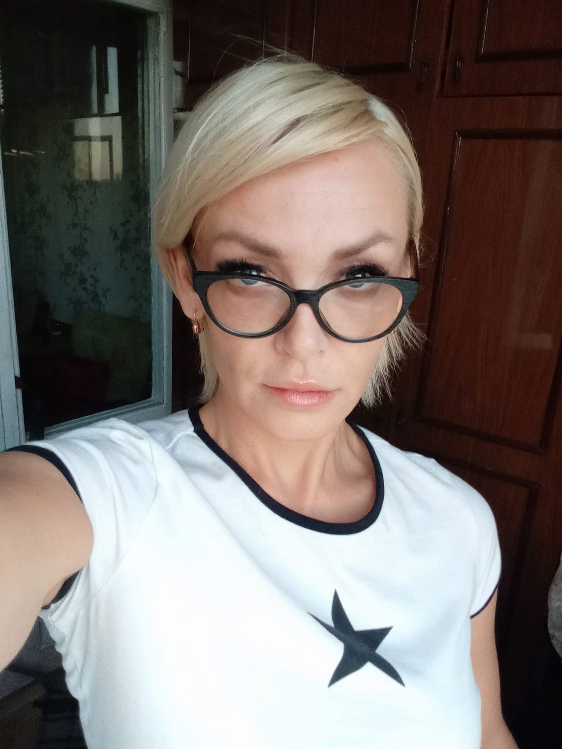 ロシアン・ミルフ・ビカ2・ストリッピング・ダウン・アンド・ベッギング・フォア・イット 24